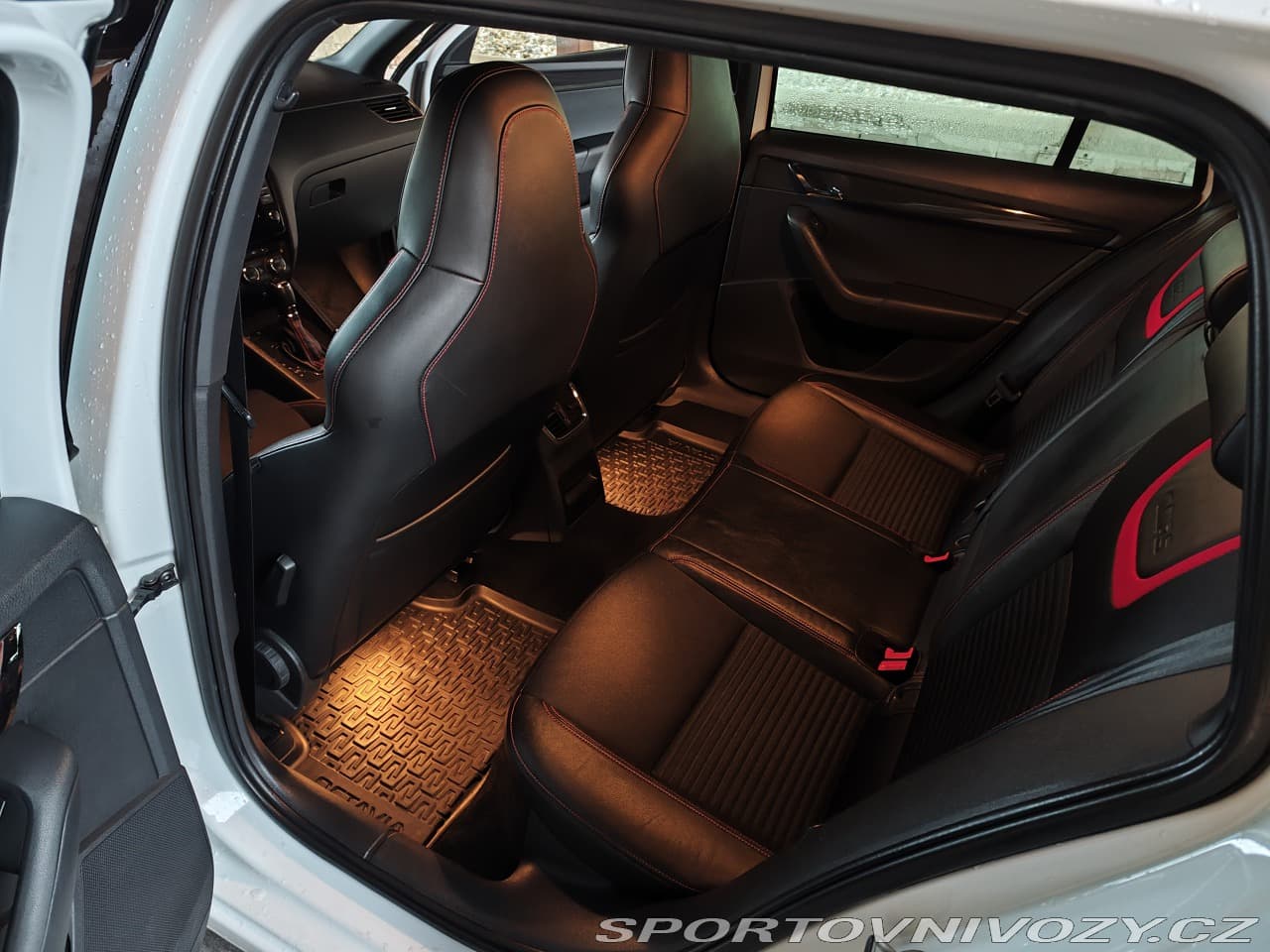 2016 Škoda Octavia - 10