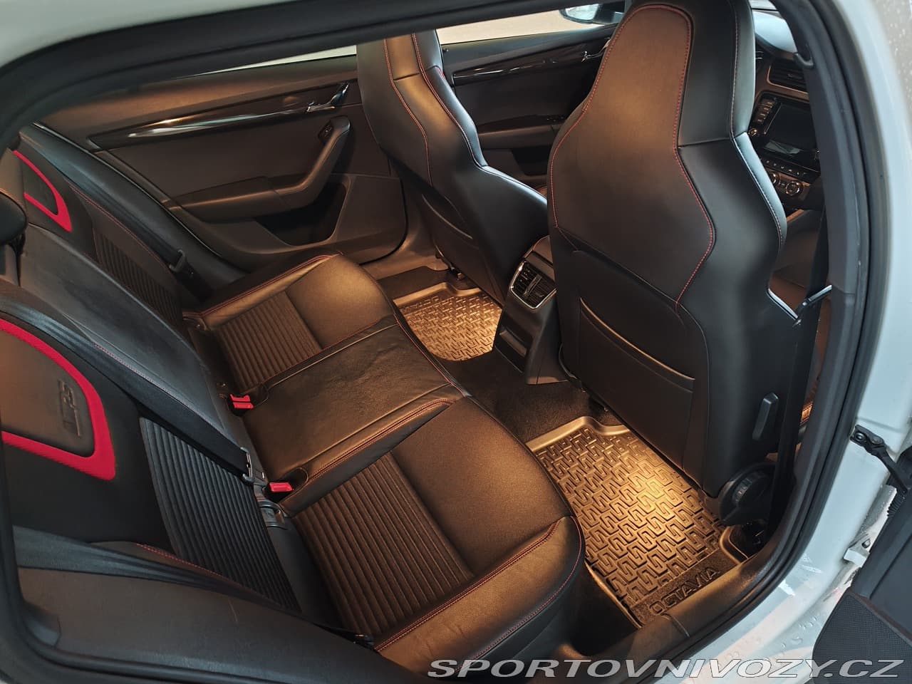 2016 Škoda Octavia - 9