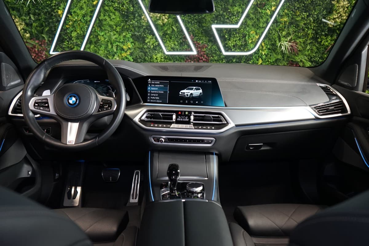 2023 BMW X5 - 13