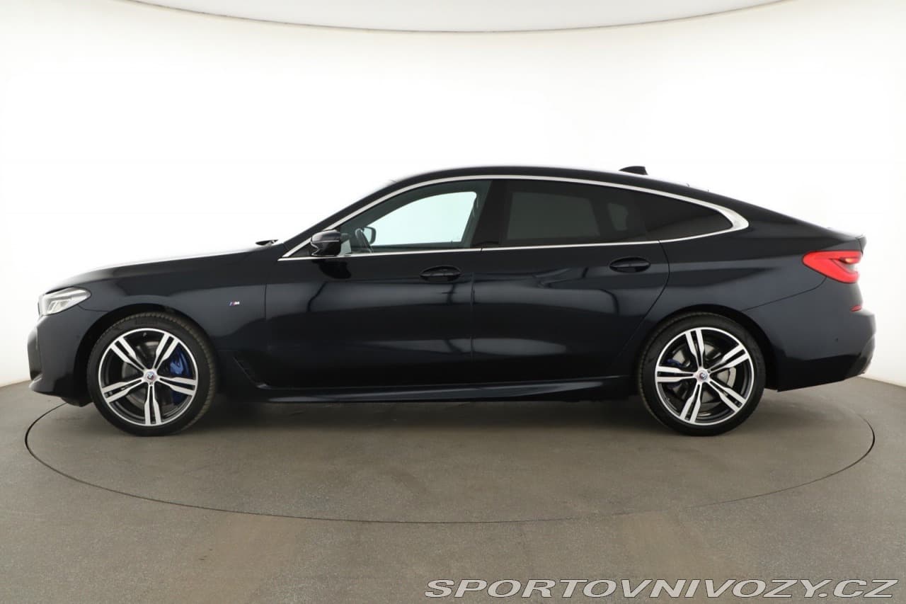 2022 BMW 6-Series - 11
