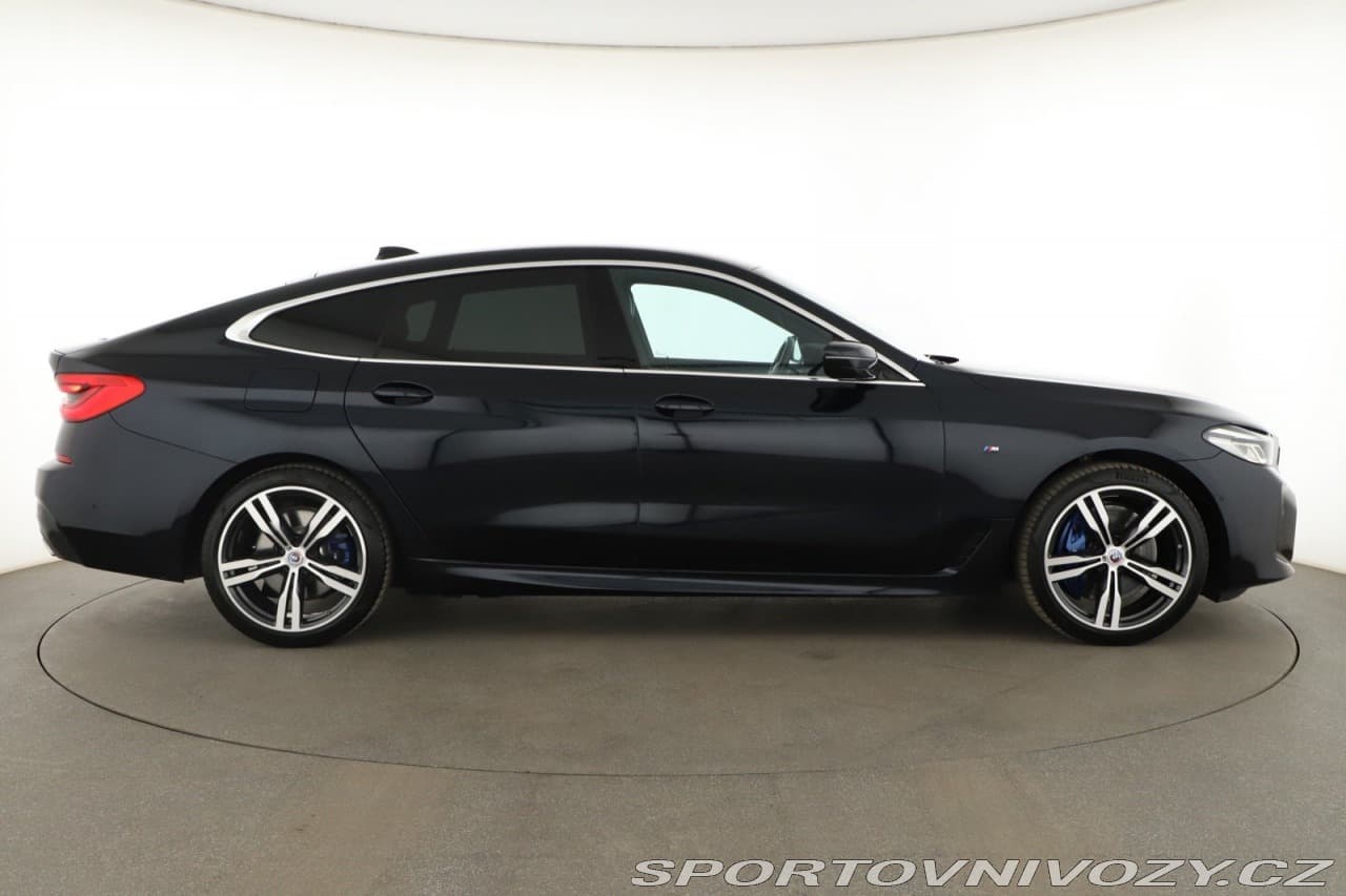 2022 BMW 6-Series - 26
