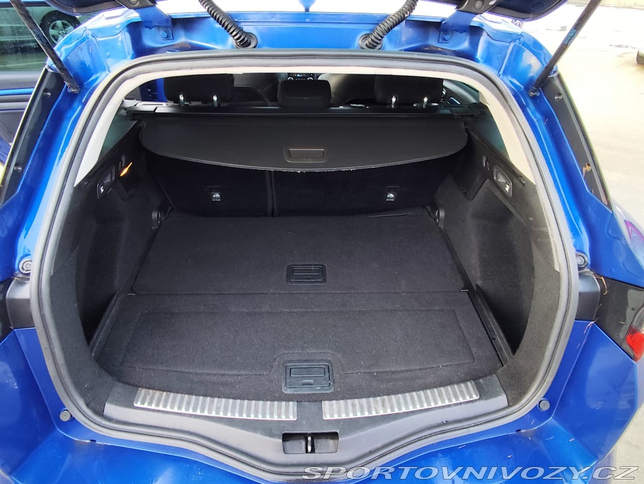 2017 Renault Megane - 16