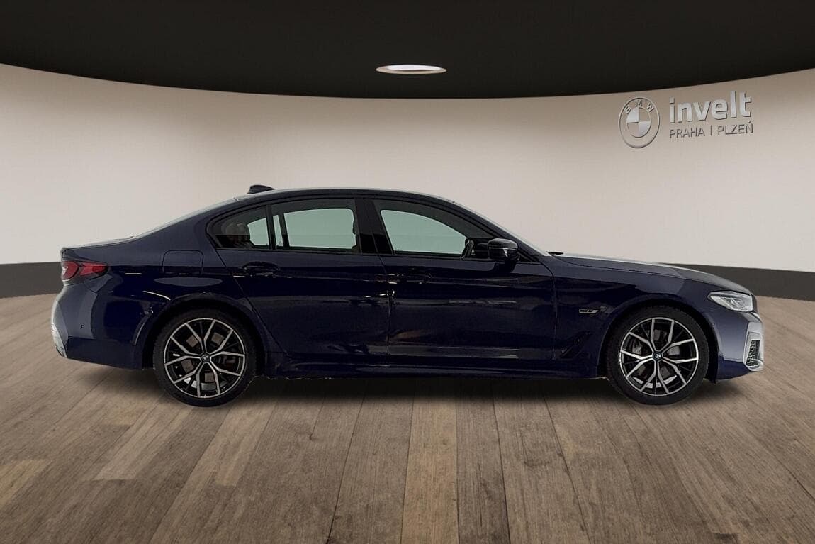 2022 BMW 5-Series - 2