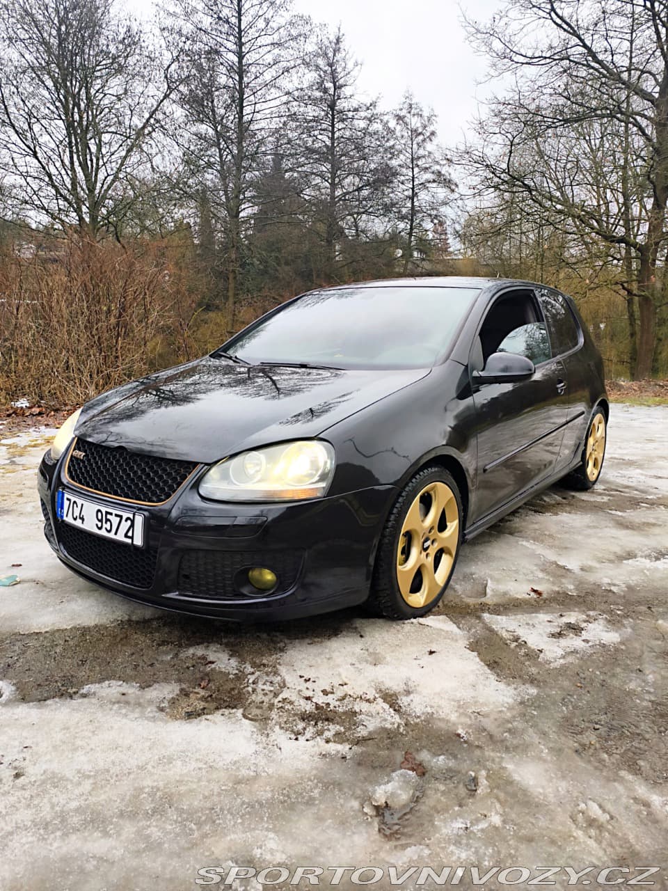 2006 Volkswagen Golf - 2