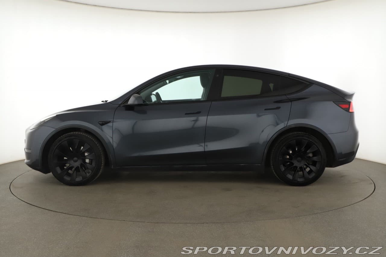2021 Tesla Model Y - 3