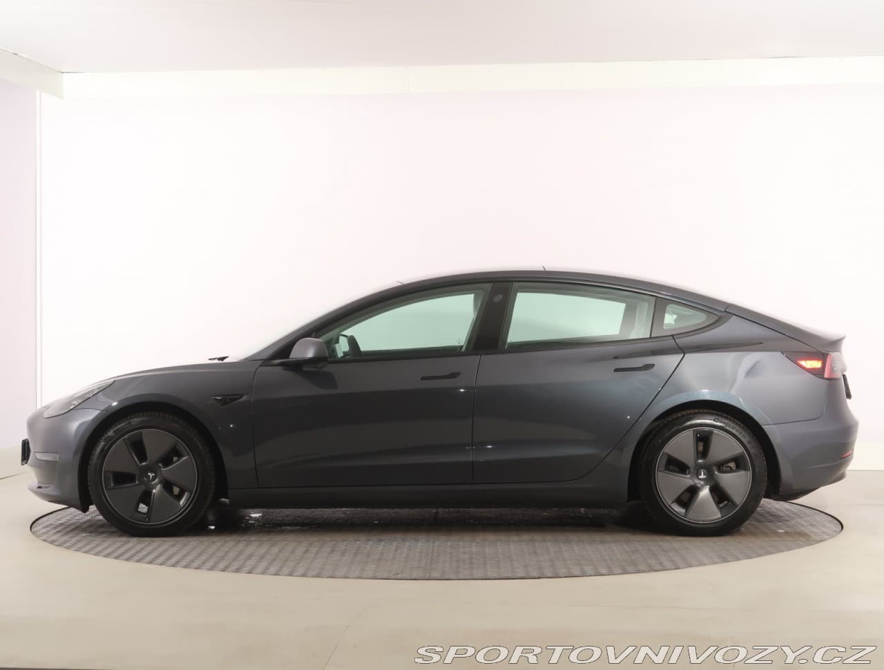 2020 Tesla Model 3 - 3