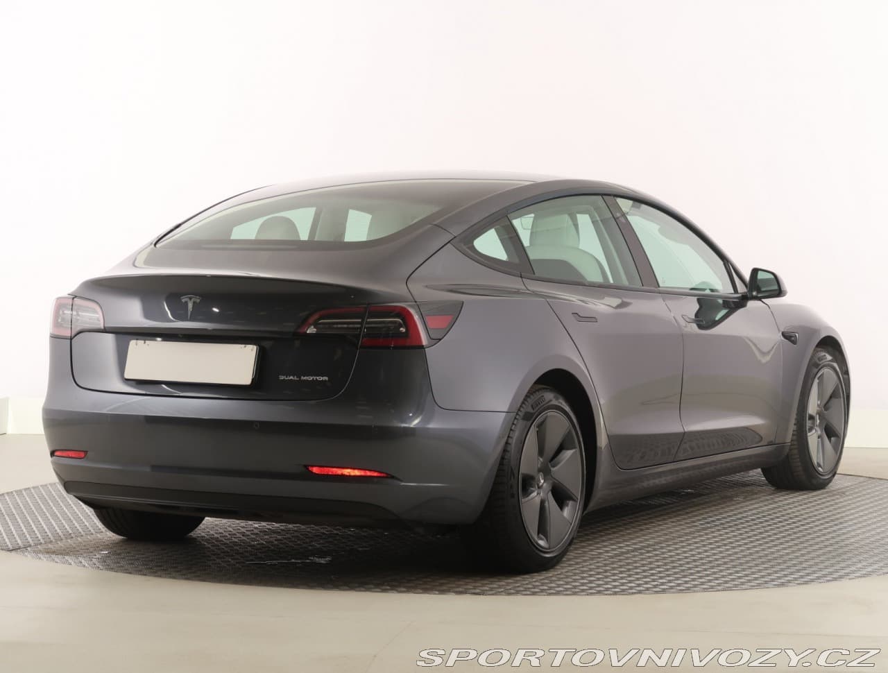 2020 Tesla Model 3 - 5