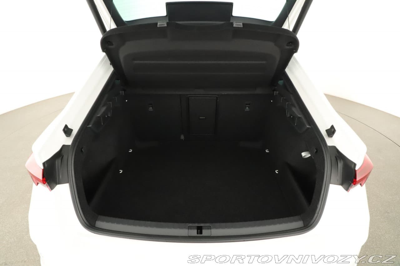 2023 Škoda Octavia - 11