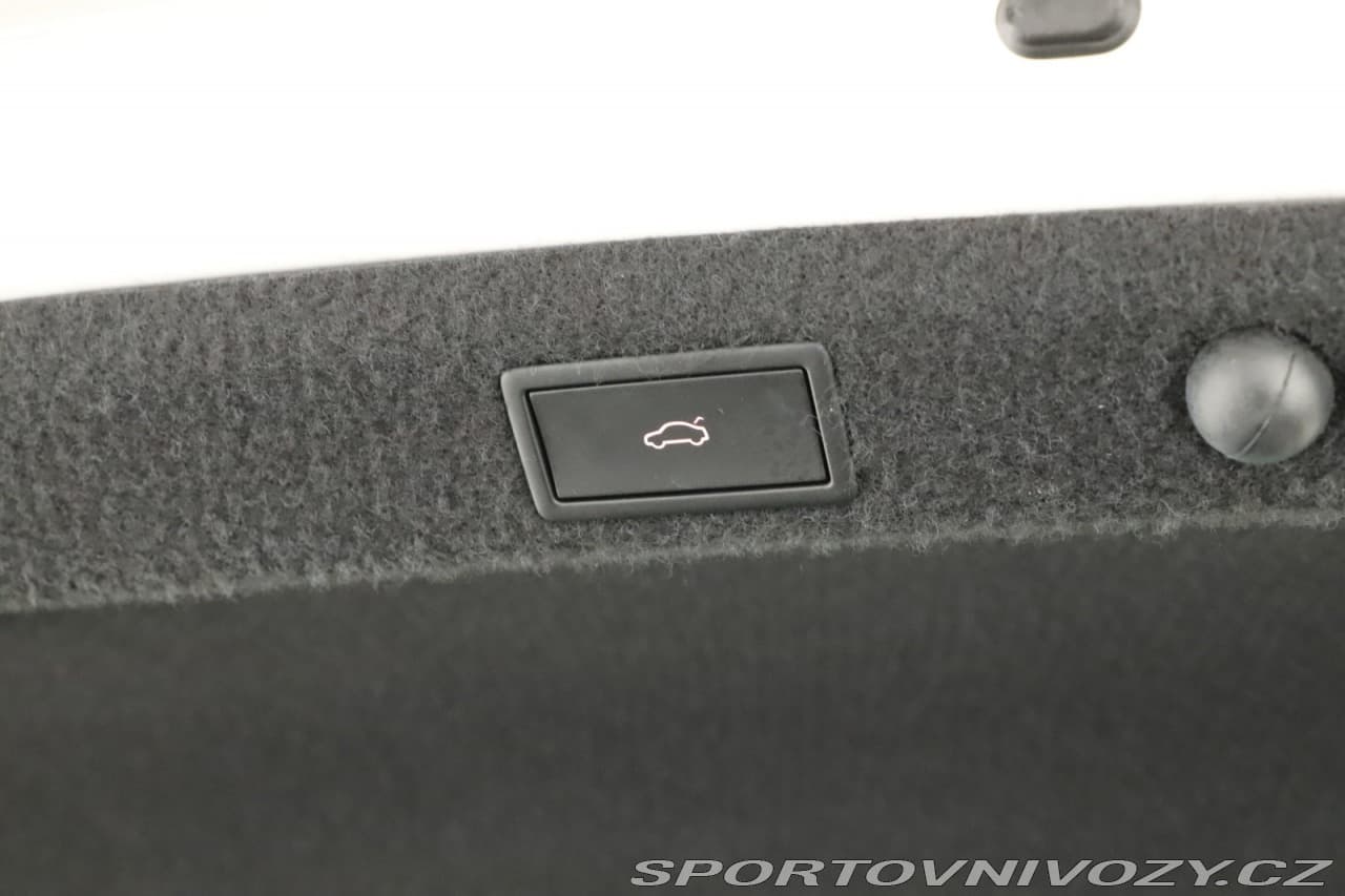 2023 Škoda Octavia - 18