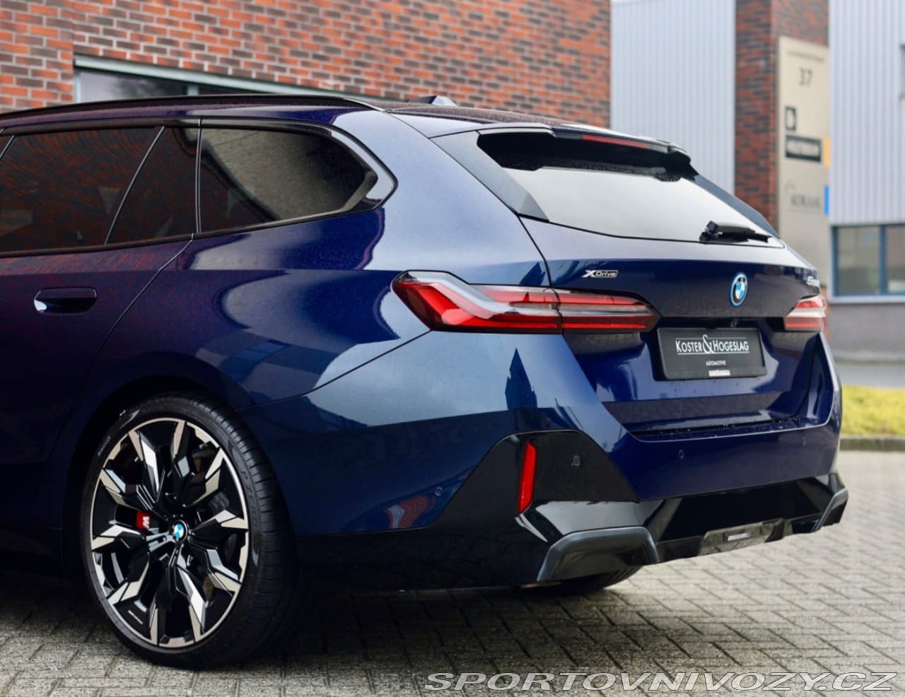 2025 BMW 5-Series - 8