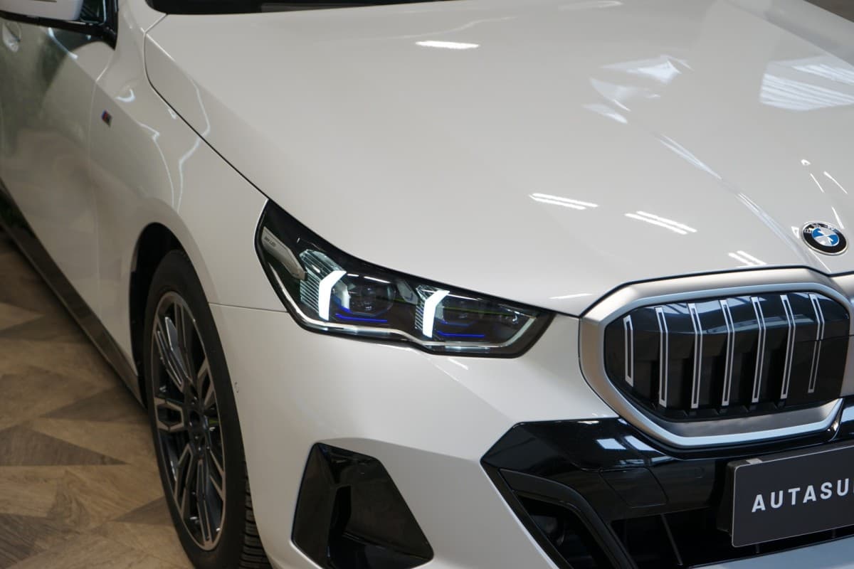 2024 BMW 5-Series - 4