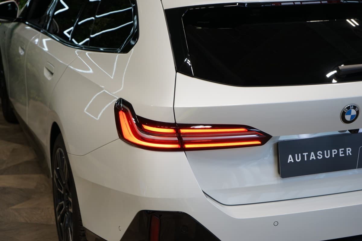 2024 BMW 5-Series - 8