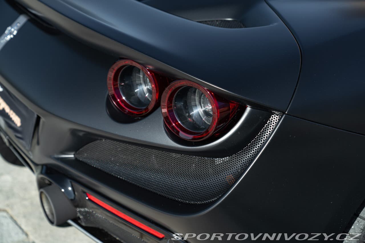 2020 Ferrari F8 - 12