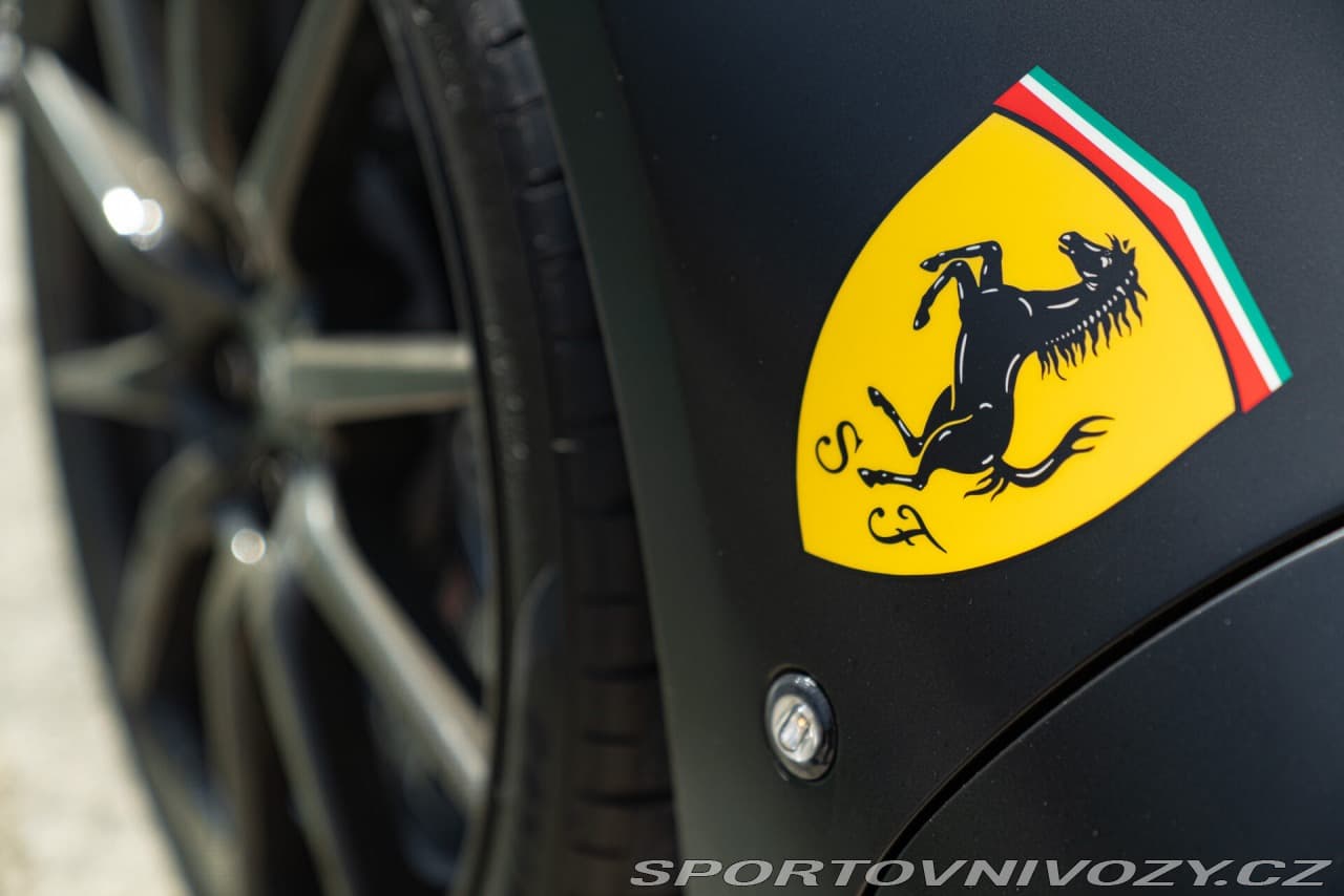 2020 Ferrari F8 - 13