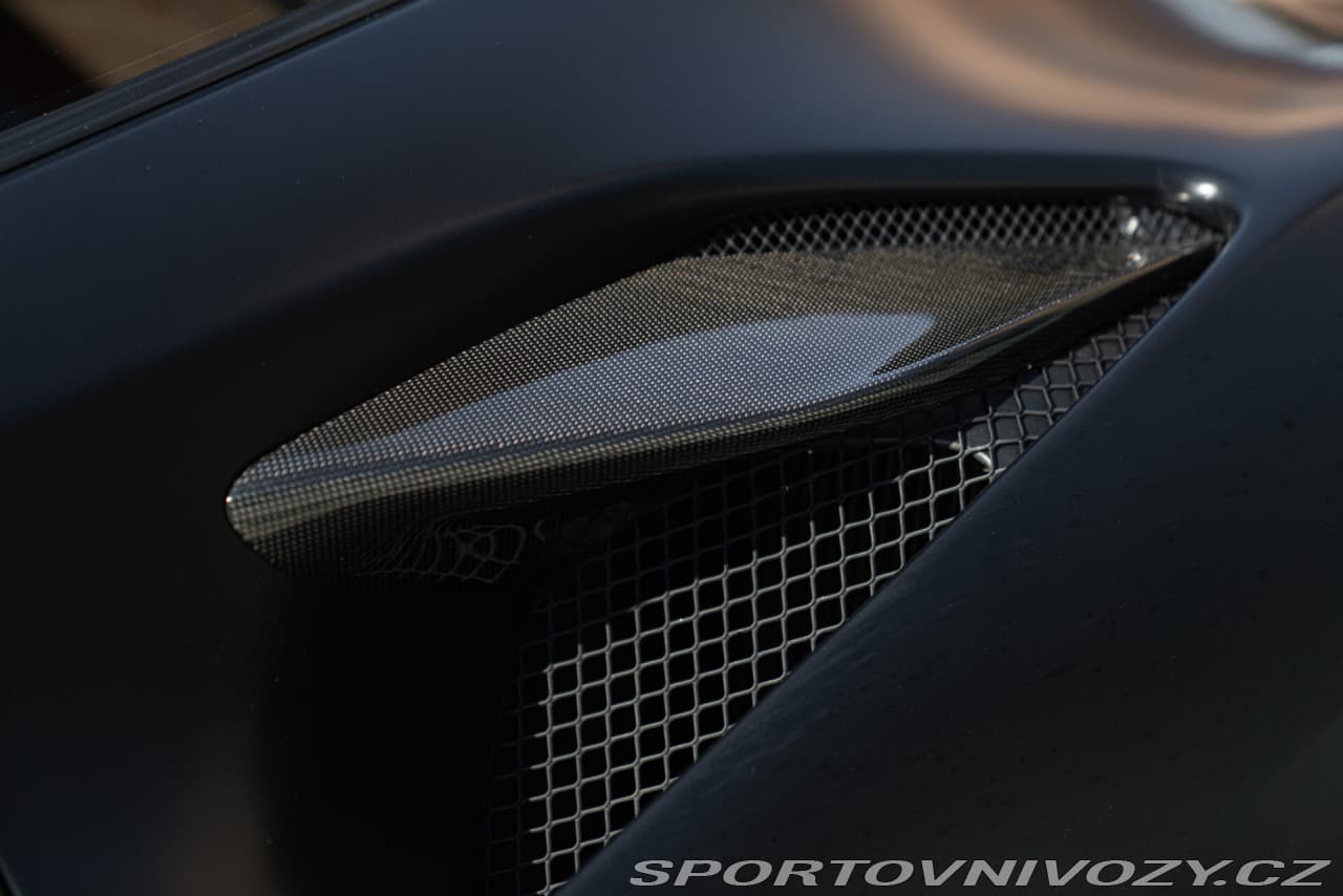 2020 Ferrari F8 - 18