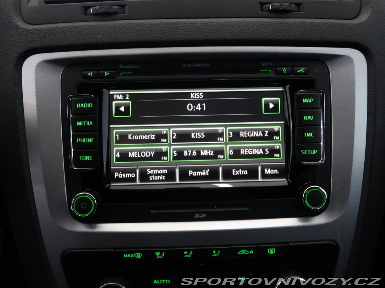 2011 Škoda Octavia - 12