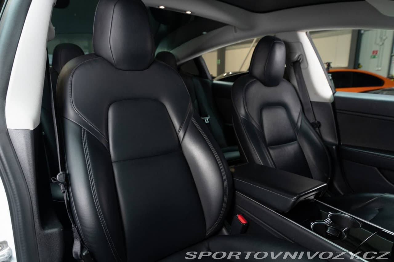 2019 Tesla Model 3 - 11