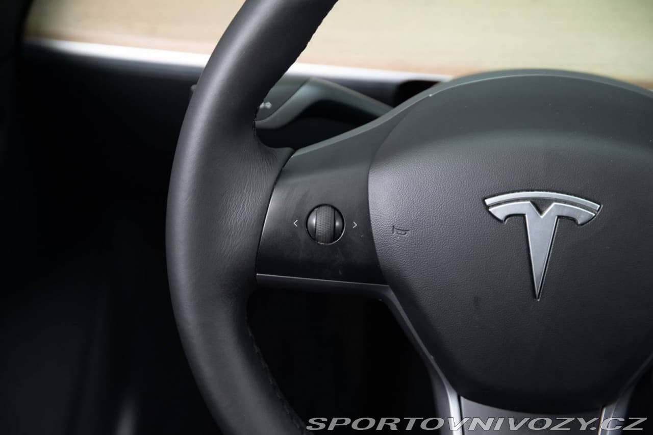2019 Tesla Model 3 - 16