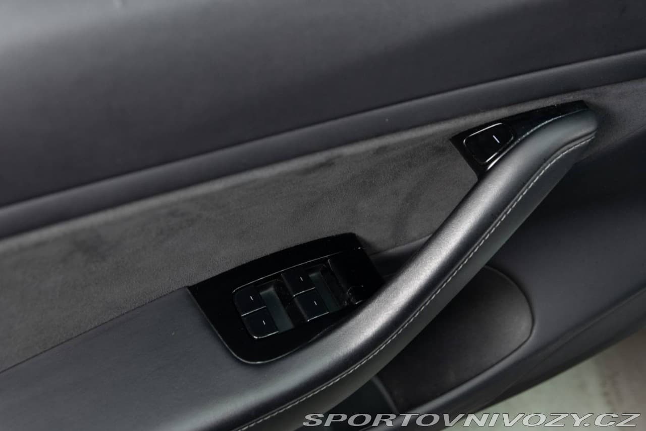 2019 Tesla Model 3 - 8