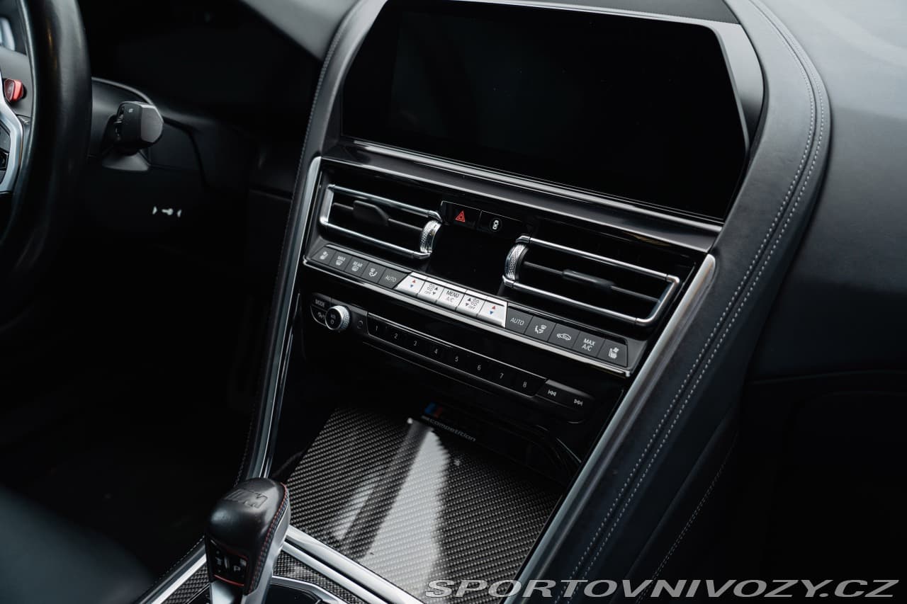 2022 BMW M8 - 12