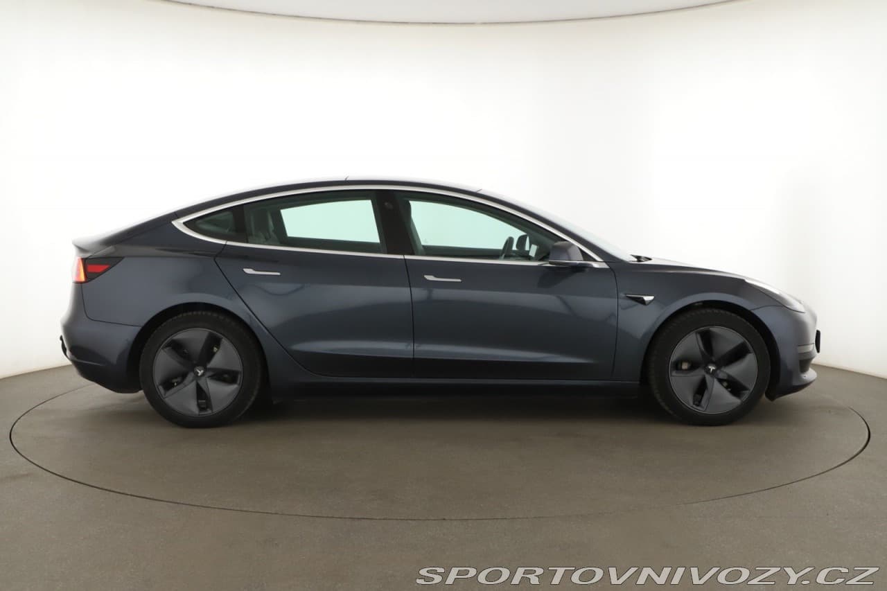 2020 Tesla Model 3 - 6