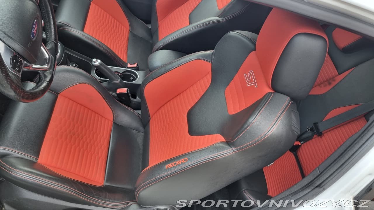 2015 Ford Fiesta - 20