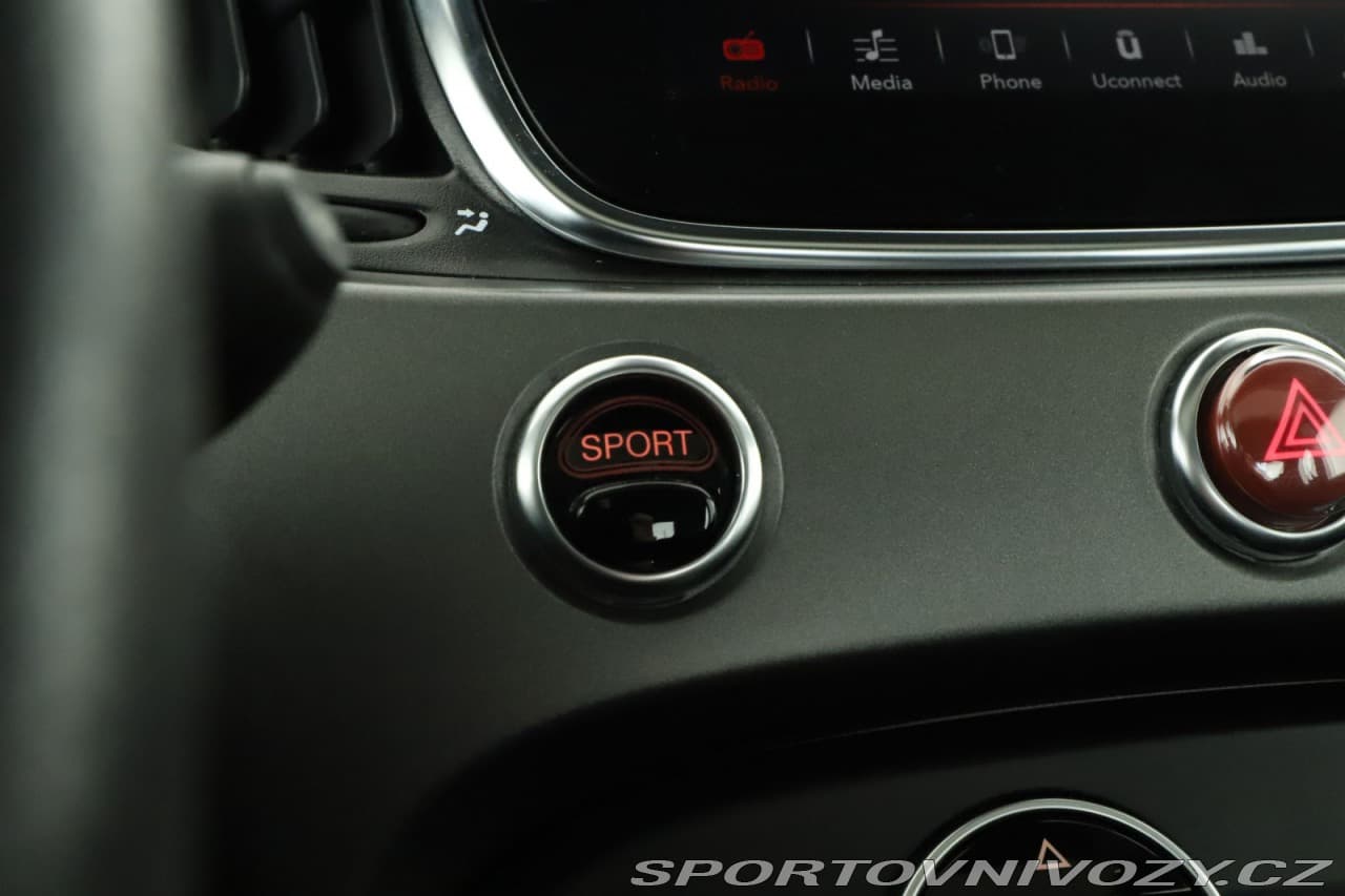 2021 Abarth 595 - 18