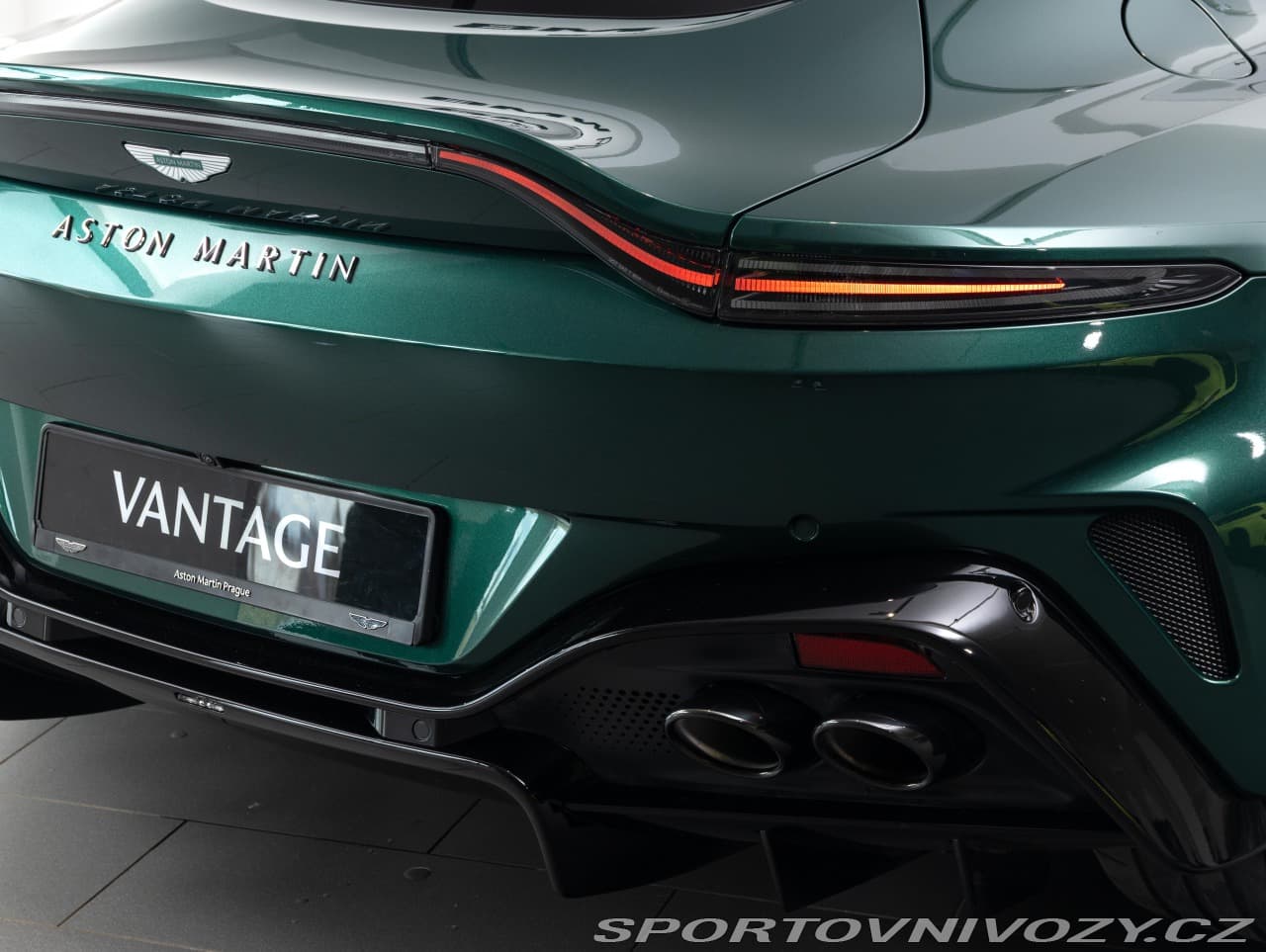 2025 Aston Martin Vantage - 4