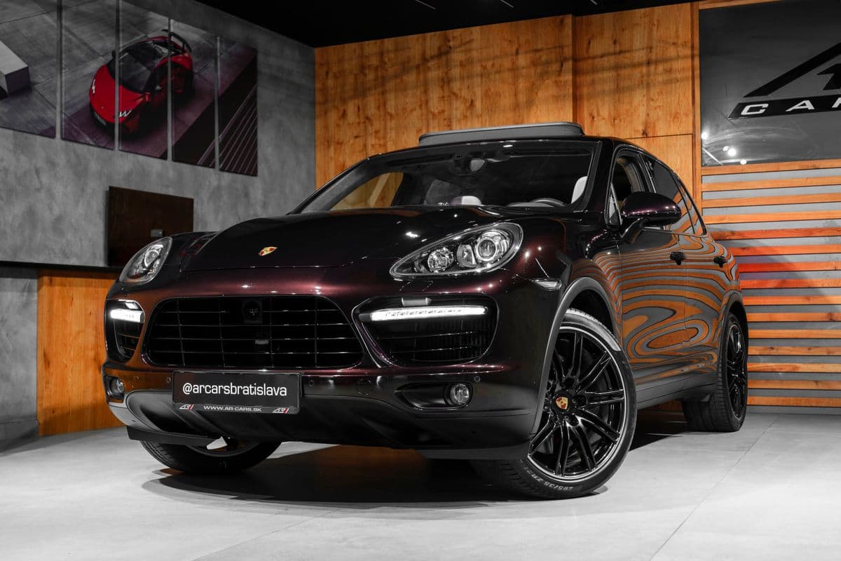 2011 Porsche Cayenne - 16