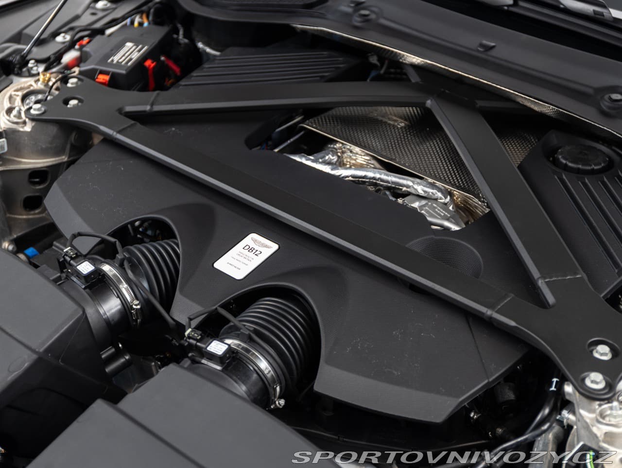 2025 Aston Martin Db12 - 13