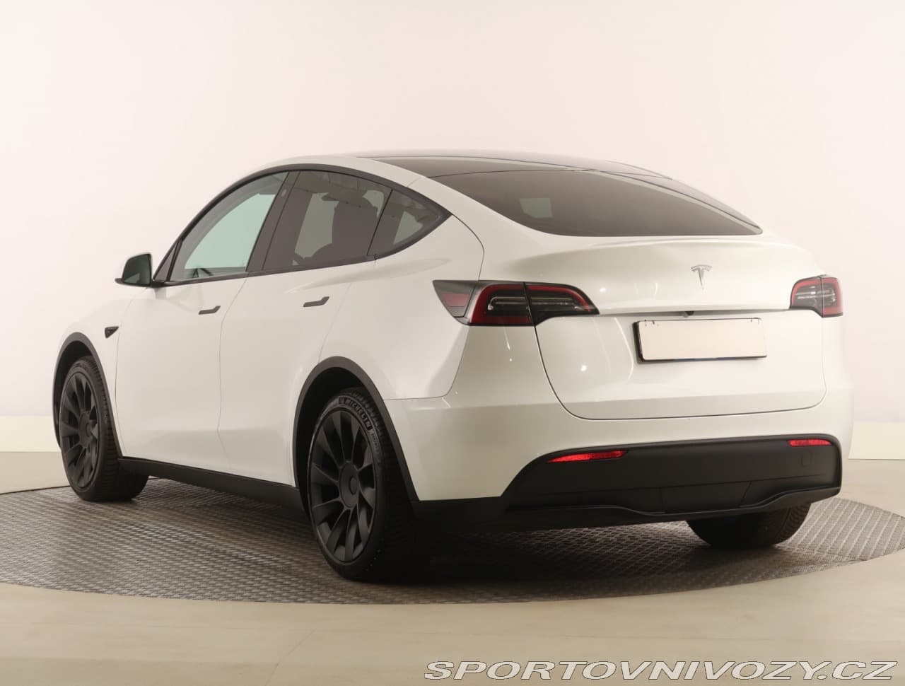 2022 Tesla Model Y - 4
