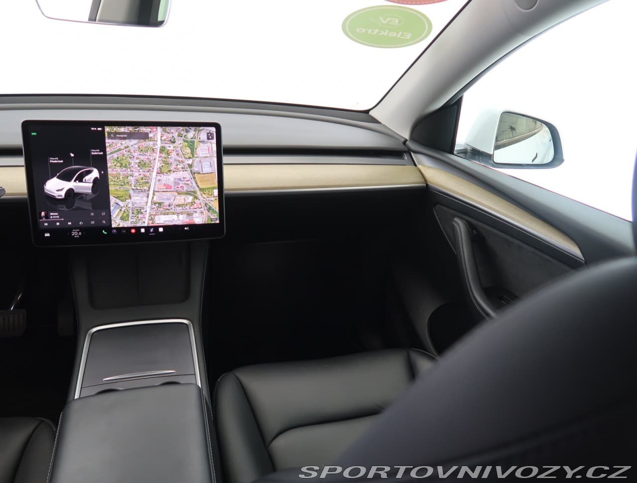 2022 Tesla Model Y - 8