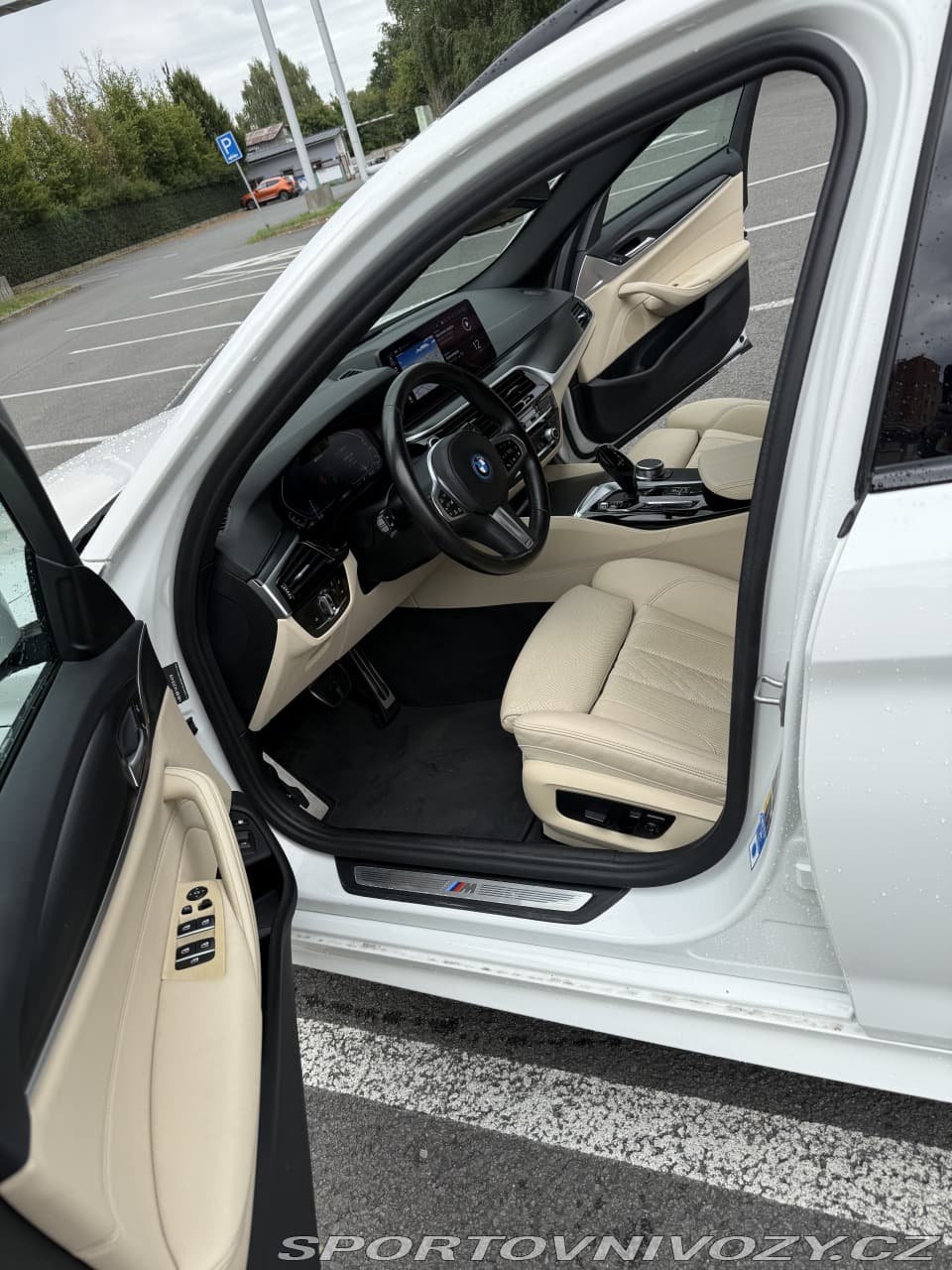 2022 BMW 5-Series - 9