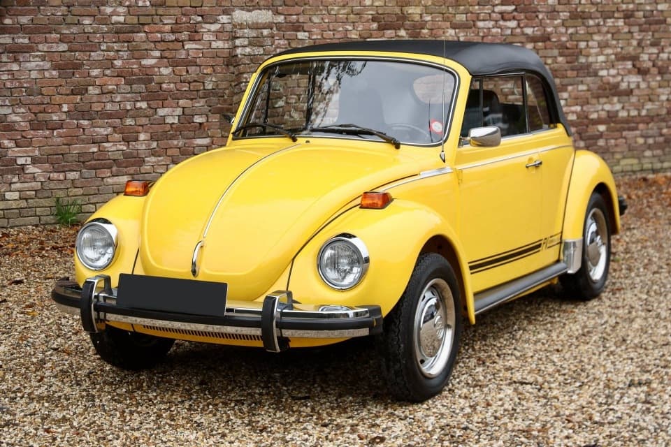 1975 Volkswagen Beetle - 2