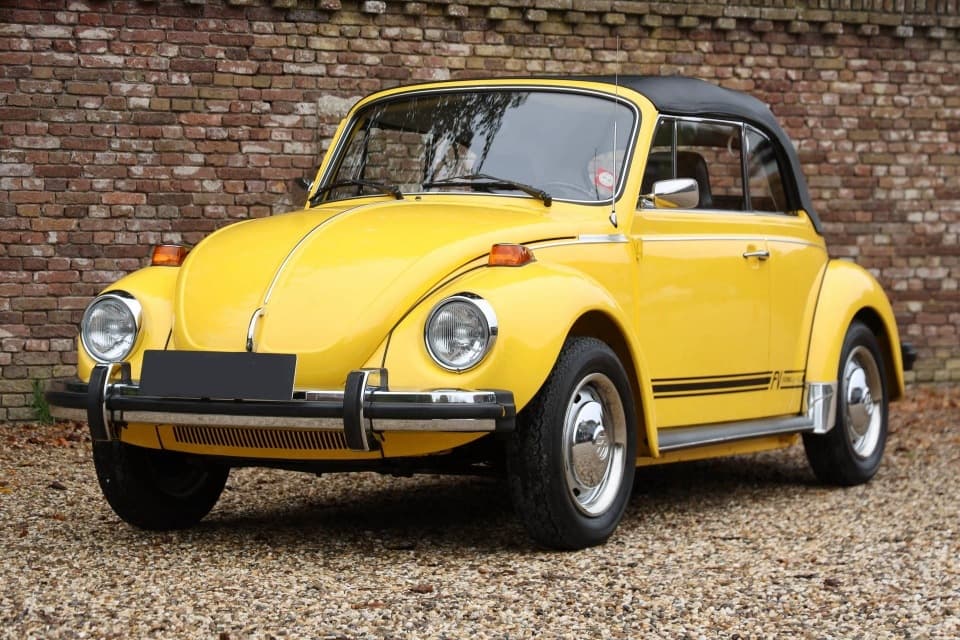 1975 Volkswagen Beetle - 3