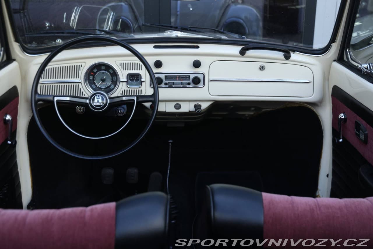 1967 Volkswagen Beetle - 10