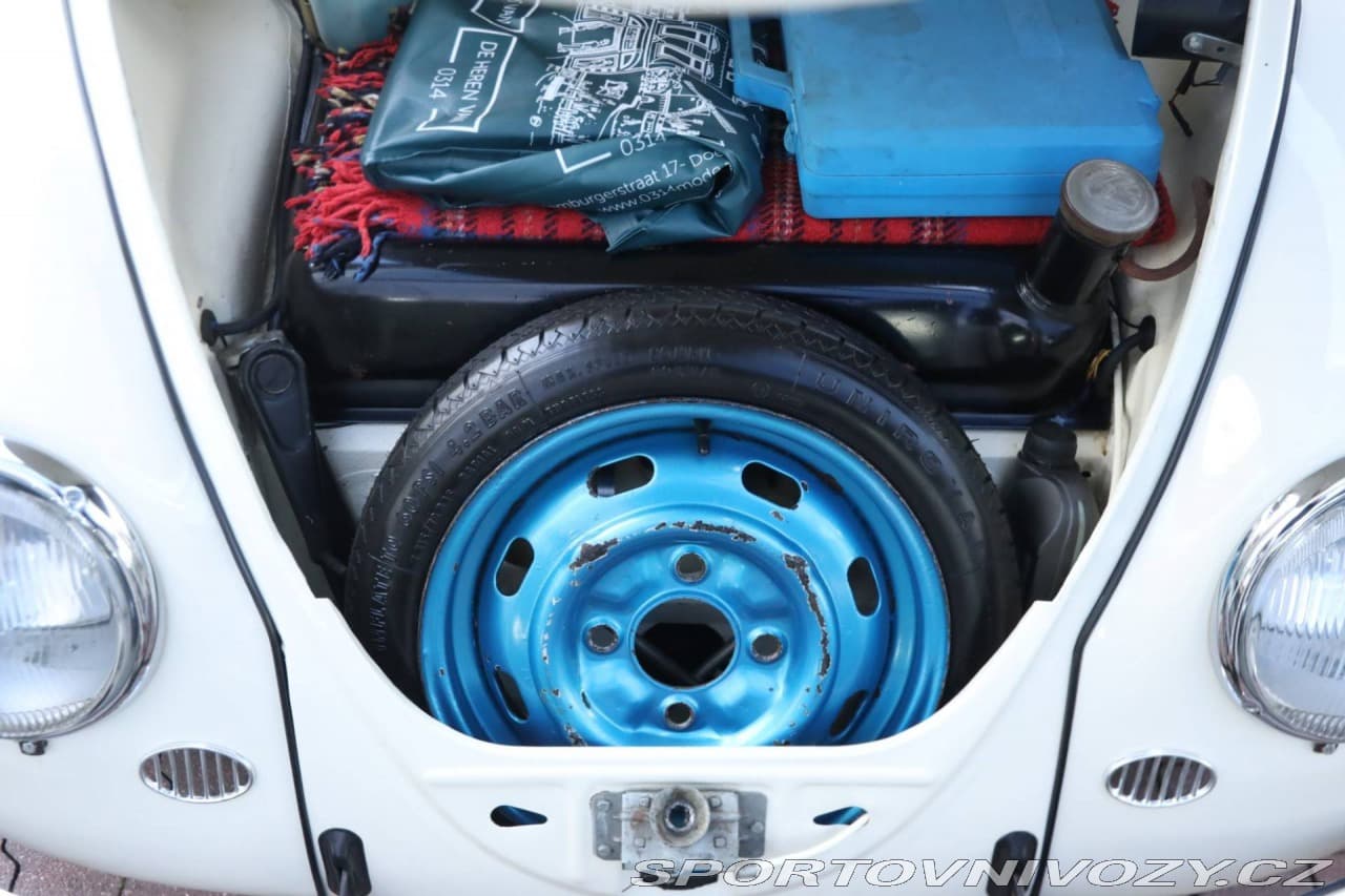 1967 Volkswagen Beetle - 15