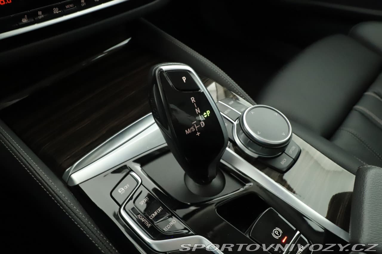 2021 BMW 5-SERIES - 10