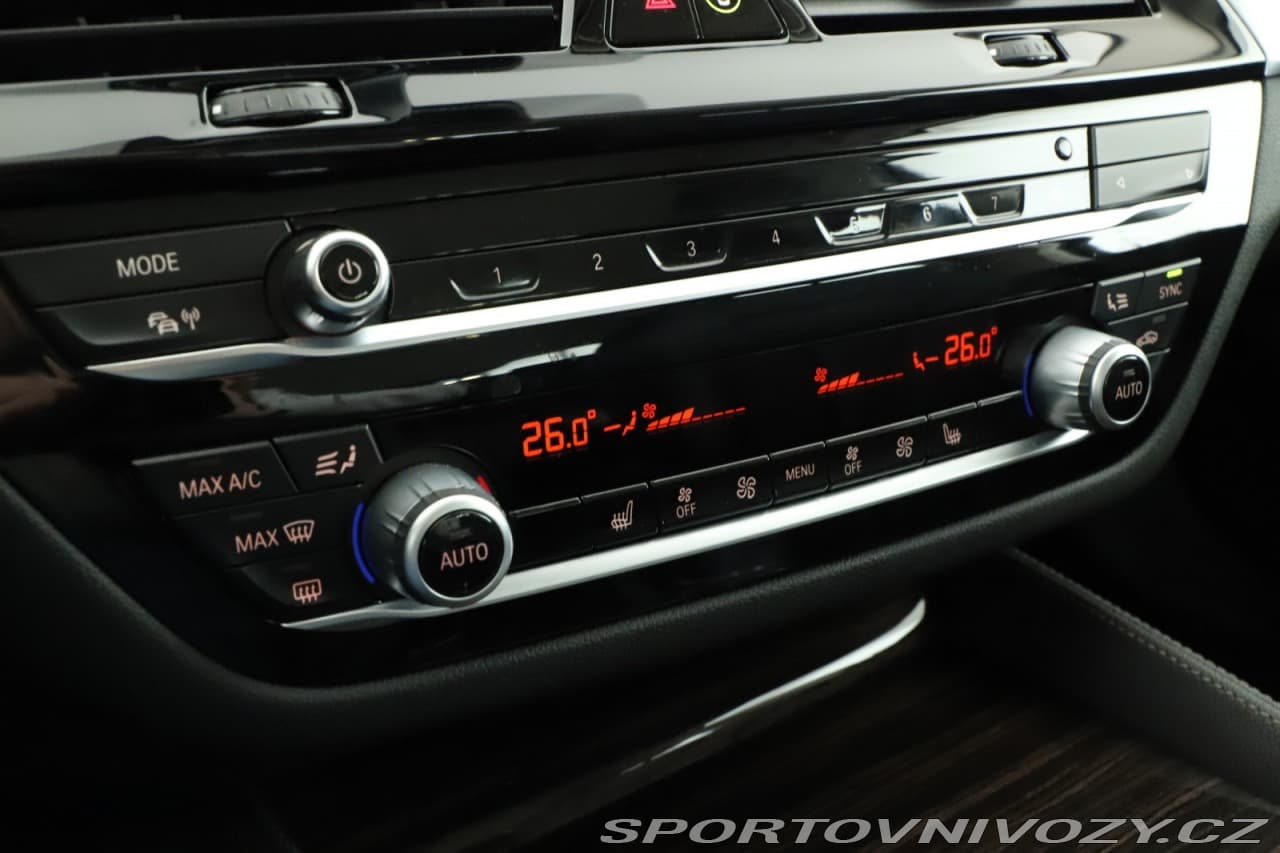 2021 BMW 5-SERIES - 16