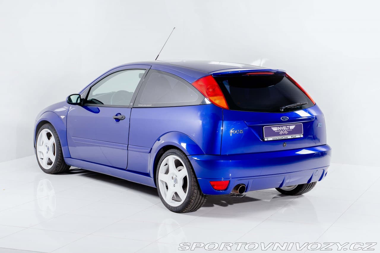 2003 Ford Focus - 5