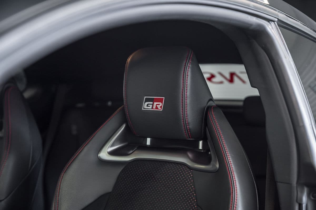 2022 Toyota Yaris - 8