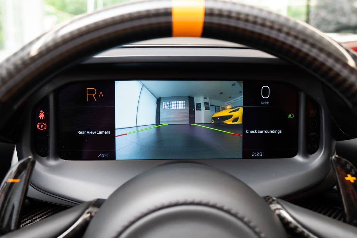 2021 McLaren Ostatní - 14