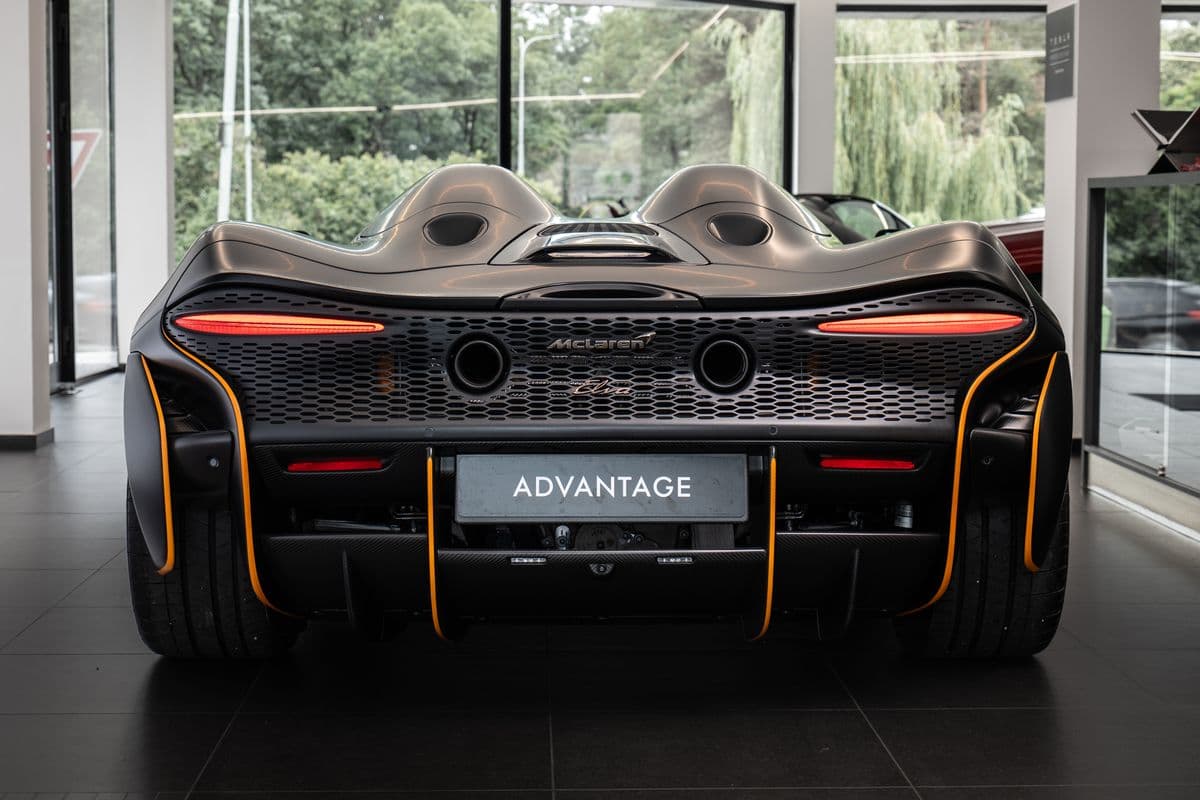 2021 McLaren Ostatní - 3