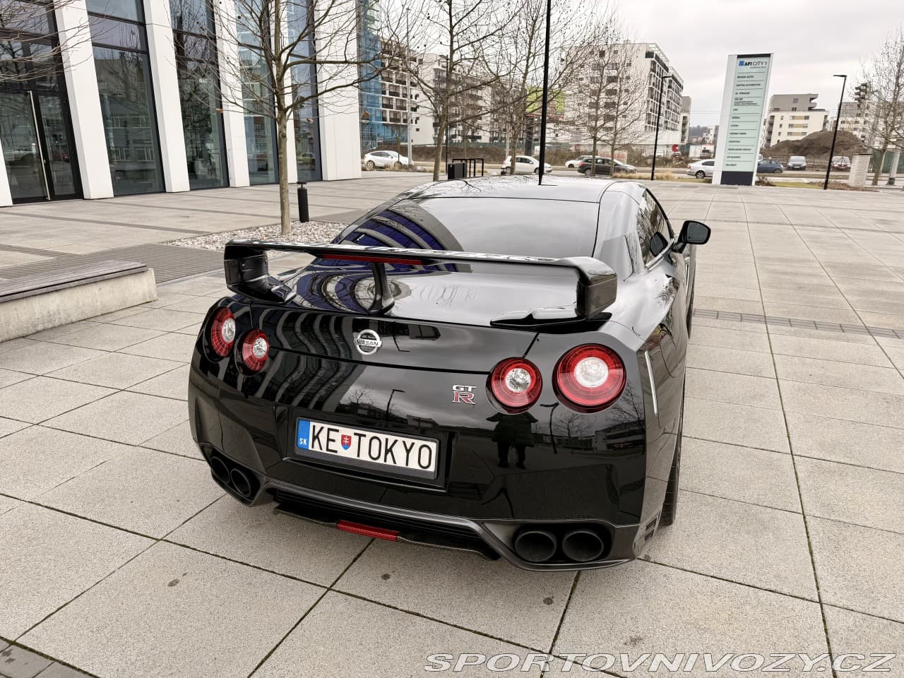2014 Nissan GT-R - 14