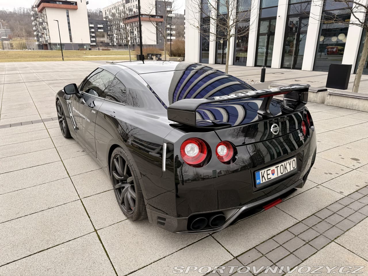 2014 Nissan GT-R - 20