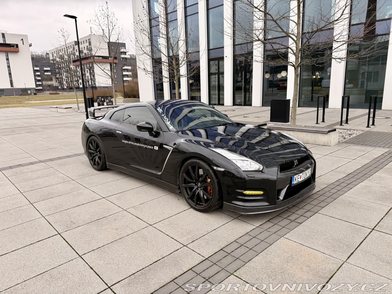 2014 Nissan GT-R - 7