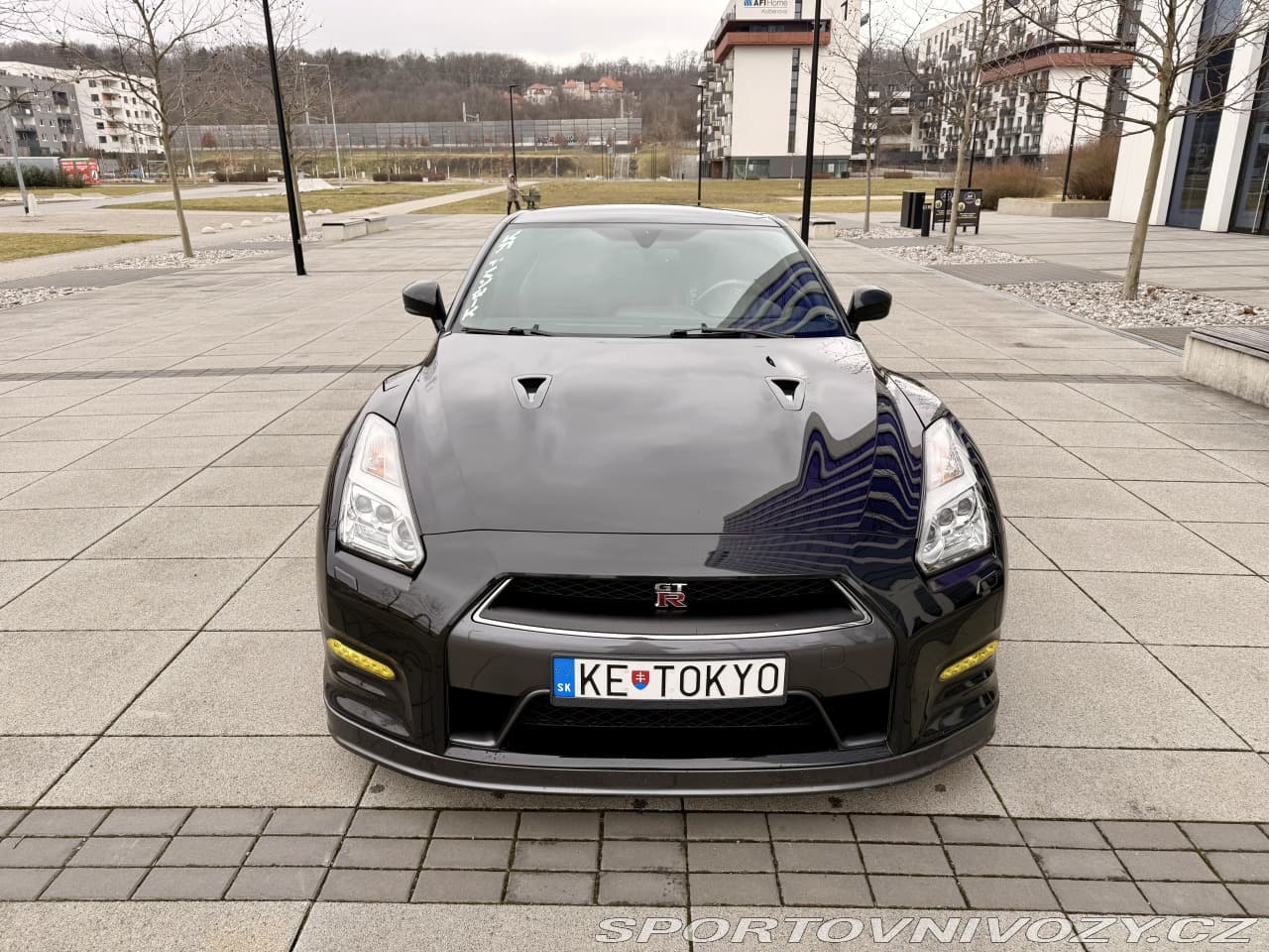 2014 Nissan GT-R - 9