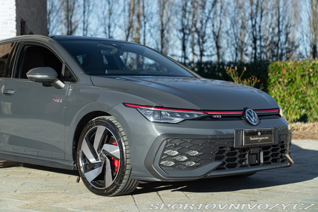 2025 Volkswagen GOLF - 13