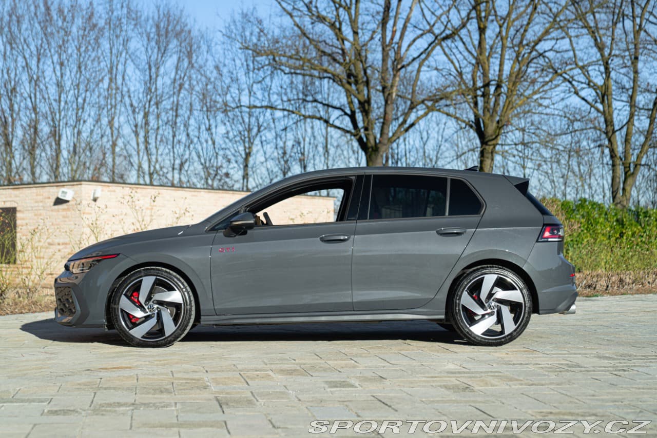 2025 Volkswagen GOLF - 4