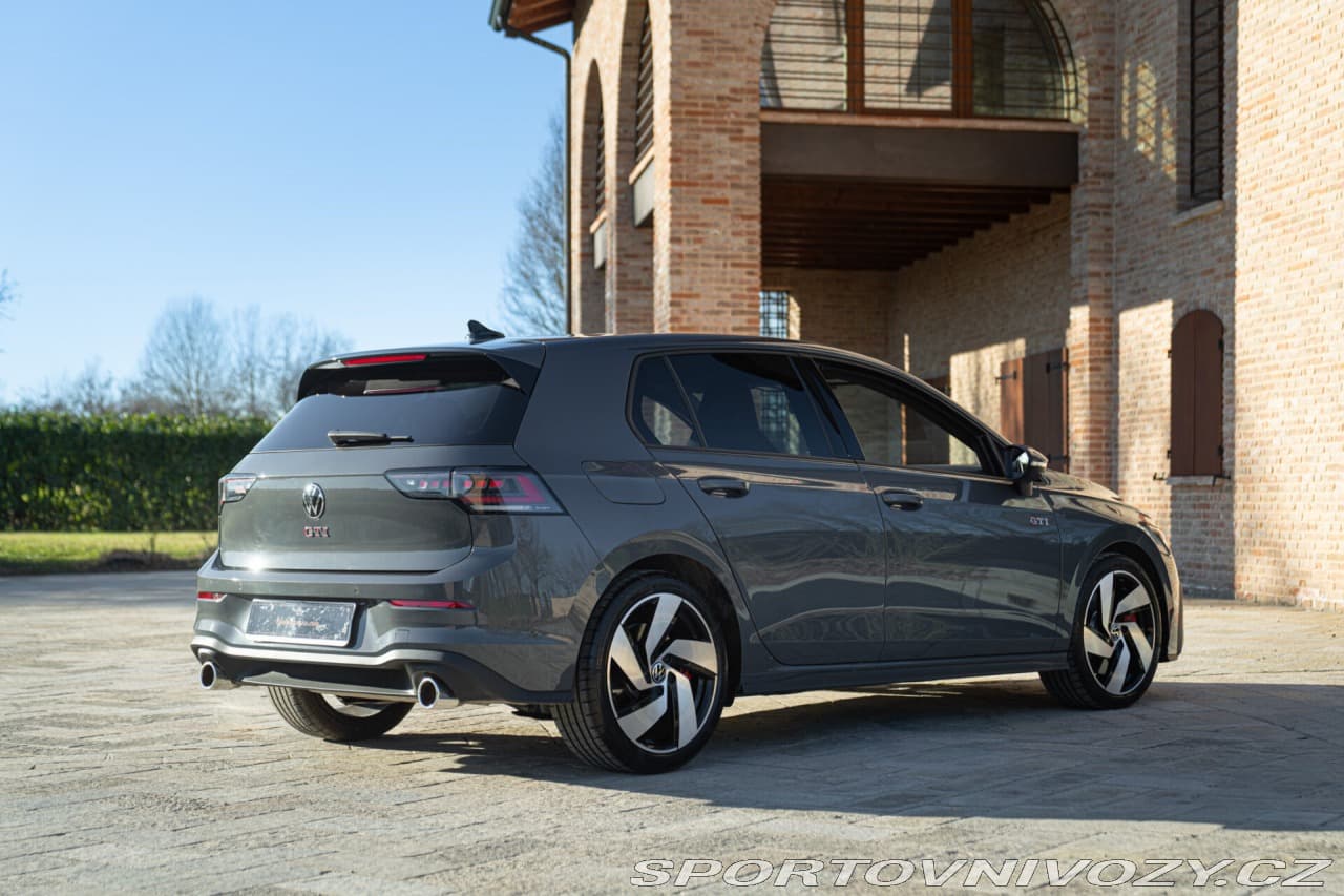 2025 Volkswagen GOLF - 6